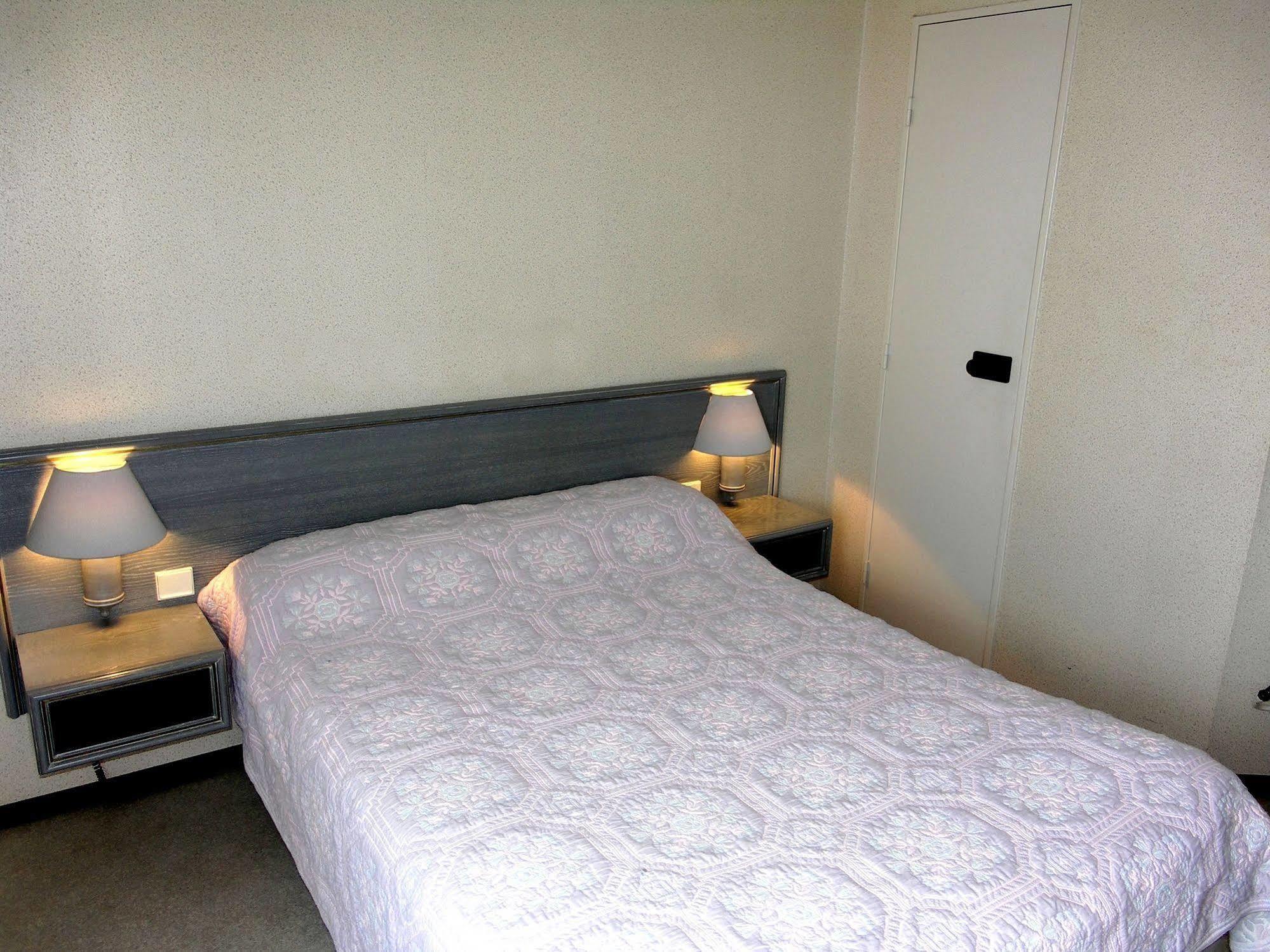 Hotel Du Commerce Tronget المظهر الخارجي الصورة