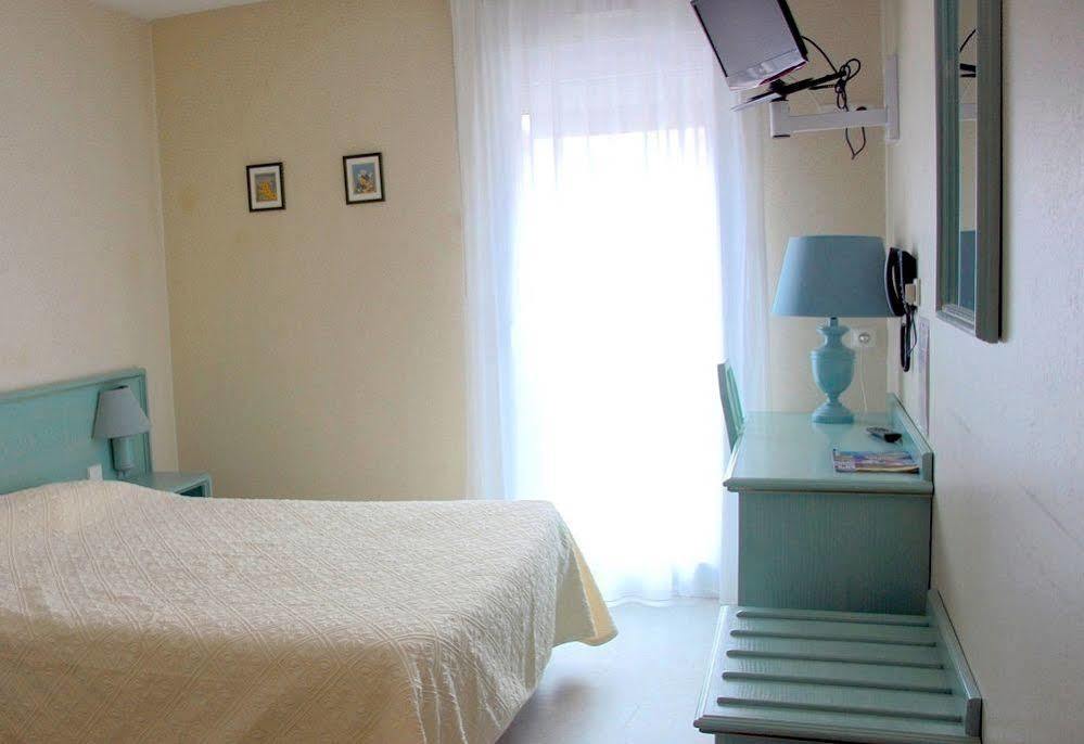 Hotel Du Commerce Tronget المظهر الخارجي الصورة